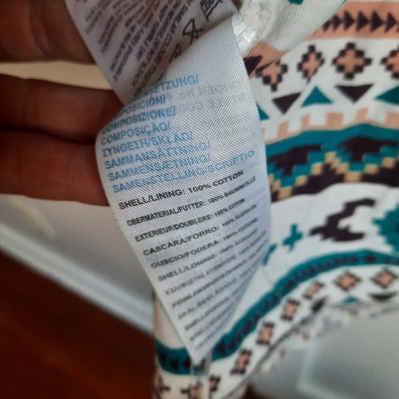 NWOT Reversible Aztec Pattern Tank Top - Picture 3 of 5